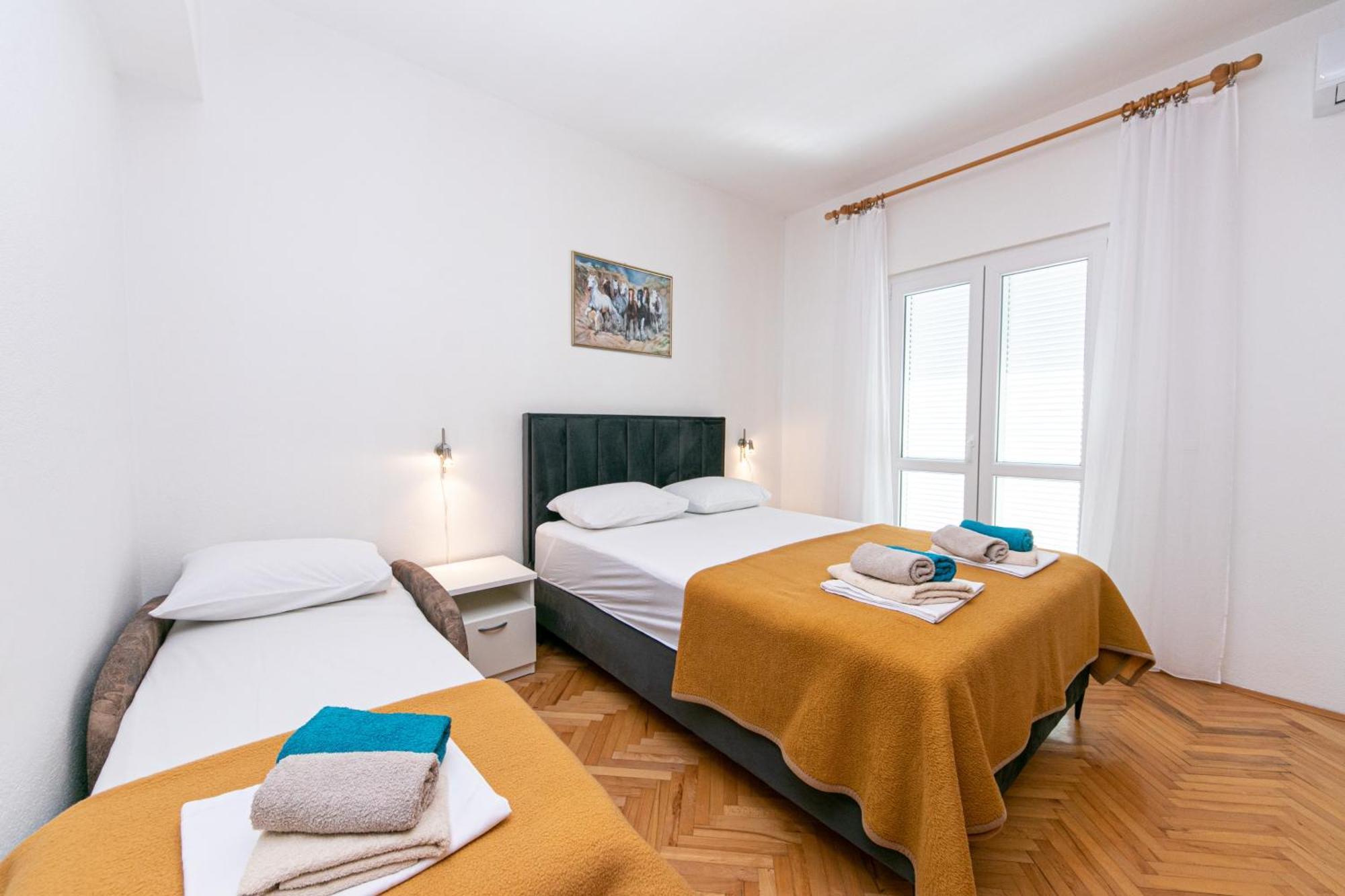 Apartments With A Parking Space Pisak, Omis - 5975 Экстерьер фото