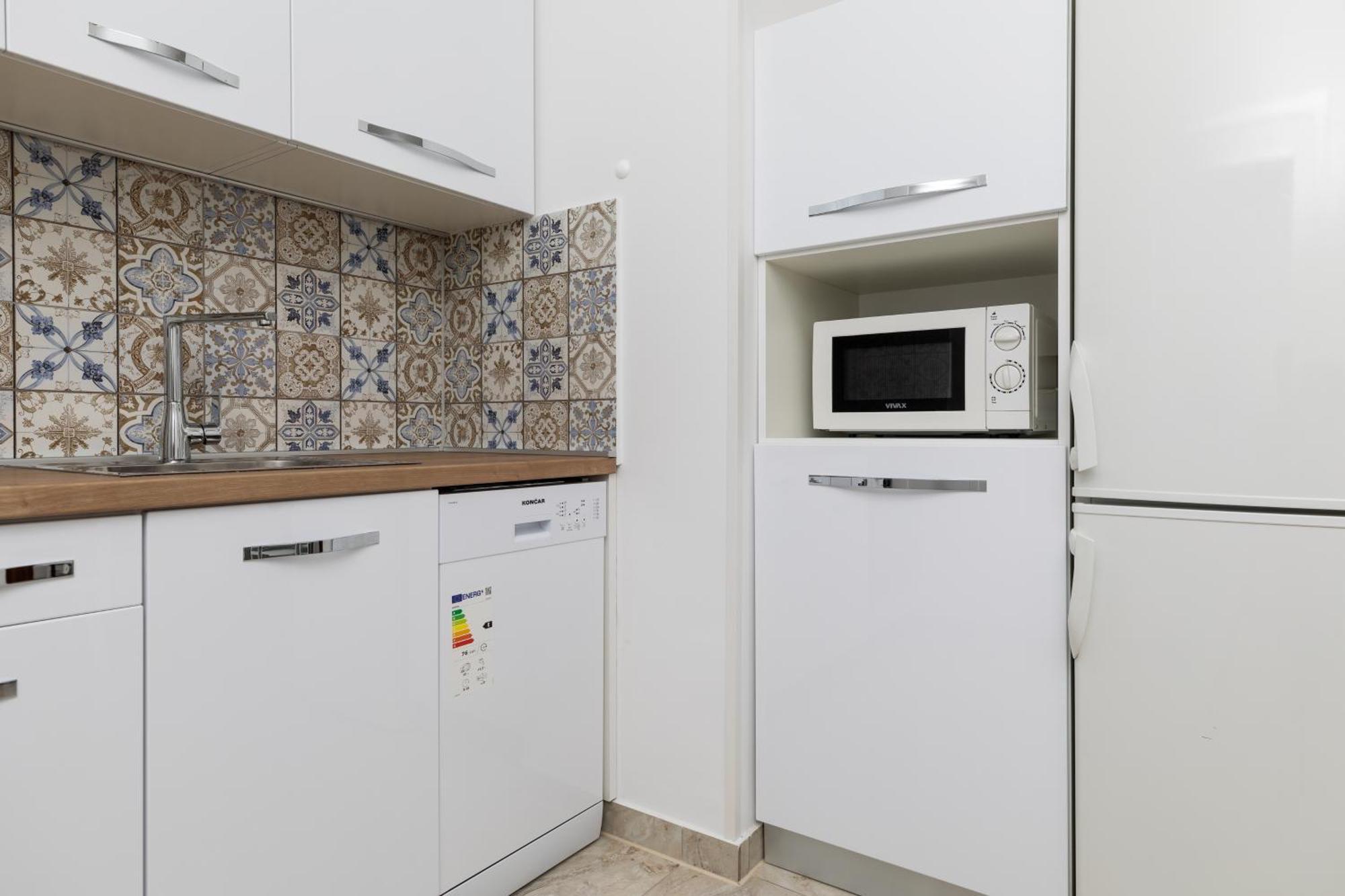 Apartments With A Parking Space Pisak, Omis - 5975 Номер фото